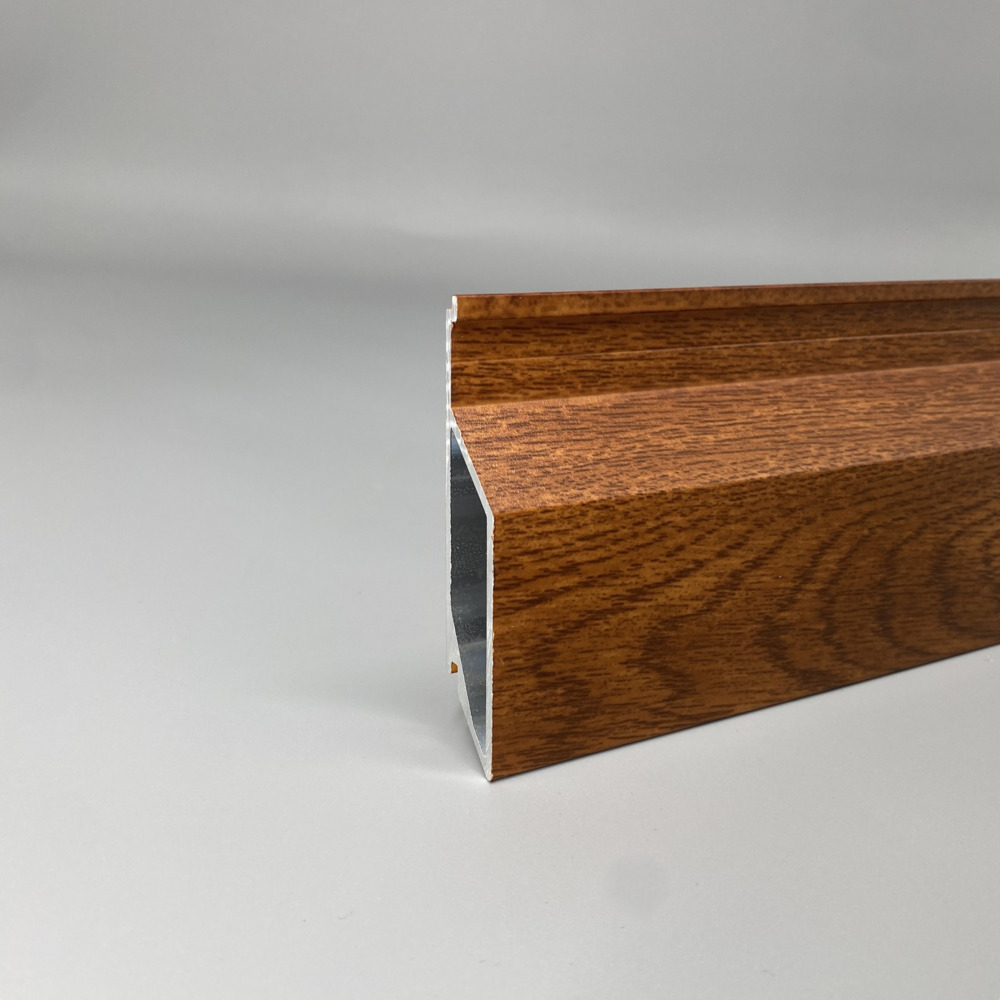 img/lg/rhombusprofil-aluminium-mit-montagesteg-holzoptik-golden-oak-45-mm-sichtbereich_857_01.jpg
